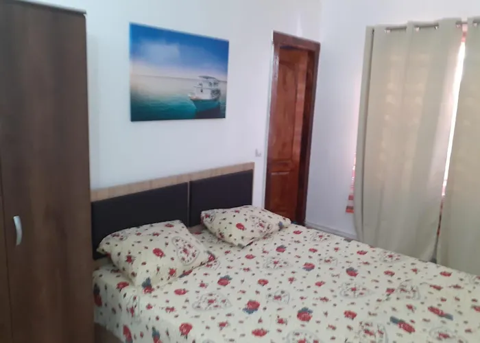 Albastrul Marin Alloggio in famiglia Eforie Nord