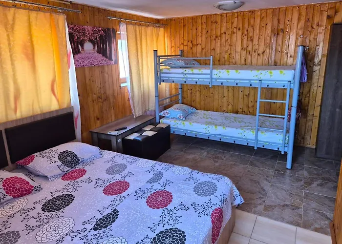 Alloggio in famiglia Albastrul Marin *